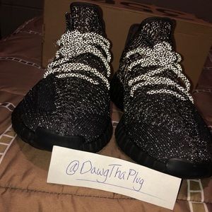 Yeezy Boost 350 V2 “Black Reflective” Sz. 11.5